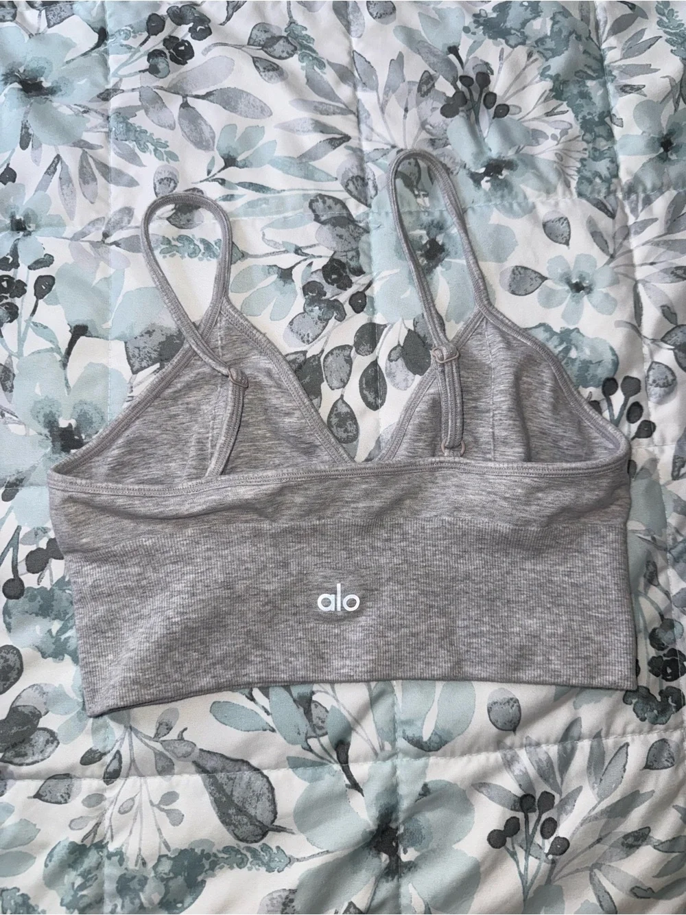 ALO Yoga Light Gray Ribbed V-Neck Crop Top